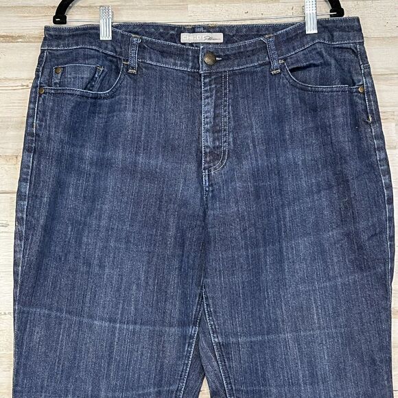 Womens CHICOS Platinum Straight Leg Jeans Size 3 Dark Wash Embroidered Pockets - Picture 2 of 13